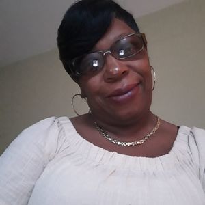 Meet your Posher, Tonya